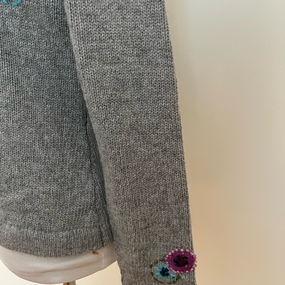 Talbots Petites Gray Button Front Embroidered Car… - image 6